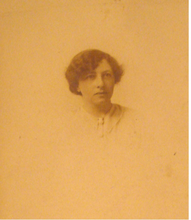 Kate c. Christmas 1914